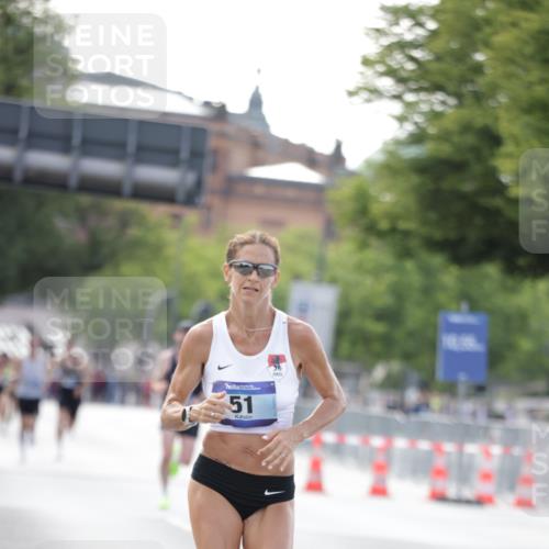 29.06.2025 - hella hamburg halbmarathon Jannik Wohlers http://msf.ph/oto/8159451 29.06.2025 09:39:14 Lombardsbrücke 51, 6699, 11342, 13016, 14932, 15166, 16548, 18694, 18848, 19108 meine-sportfotos.de