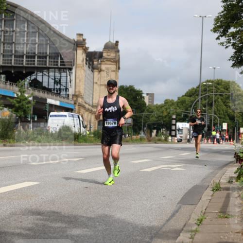 29.06.2025 - hella hamburg halbmarathon Yannick Fuchs http://msf.ph/oto/8159462 29.06.2025 10:19:46 20KM 2892, 5612, 7142, 7331, 7855, 9269, 11678, 14506, 17614, 17752, 18695, 18740, 19041 meine-sportfotos.de
