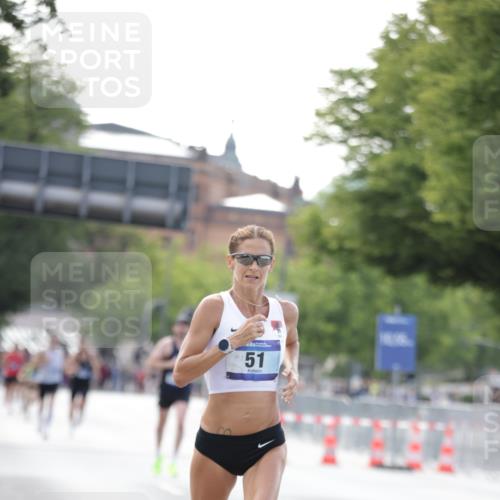 29.06.2025 - hella hamburg halbmarathon Jannik Wohlers http://msf.ph/oto/8159468 29.06.2025 09:39:14 Lombardsbrücke 51, 6699, 11342, 13016, 14932, 15166, 16548, 18694, 18848, 19108 meine-sportfotos.de