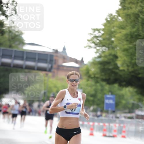 29.06.2025 - hella hamburg halbmarathon Jannik Wohlers http://msf.ph/oto/8159471 29.06.2025 09:39:14 Lombardsbrücke 51, 6699, 11342, 13016, 14932, 15166, 16548, 18694, 18848, 19108 meine-sportfotos.de