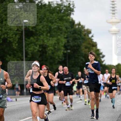 29.06.2025 - hella hamburg halbmarathon Dr. Thomas Lammeyer http://msf.ph/oto/8159493 29.06.2025 10:08:30 Kennedybrücke 1032, 1161, 1367, 1377, 1674, 2011, 2979, 3413, 3488, 4488, 4904, 5354, 5363, 5365, 5976, 6706, 6709, 10213, 10756, 10962 meine-sportfotos.de