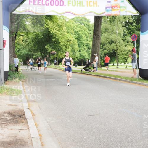29.06.2025 - hella hamburg halbmarathon MichiJ http://msf.ph/oto/8159508 29.06.2025 10:10:06 Zwischen KM18-KM19 4524 meine-sportfotos.de