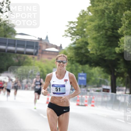 29.06.2025 - hella hamburg halbmarathon Jannik Wohlers http://msf.ph/oto/8159510 29.06.2025 09:39:14 Lombardsbrücke 51, 6699, 11342, 13016, 14932, 15166, 16548, 18694, 18848, 19108 meine-sportfotos.de