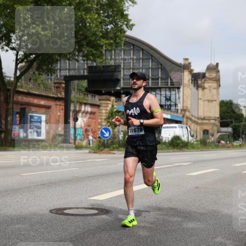 29.06.2025 - hella hamburg halbmarathon Yannick Fuchs http://msf.ph/oto/8159520 29.06.2025 10:19:47 20KM 2892, 5612, 7142, 7855, 11678, 14506, 16361, 17752, 18695, 18740 meine-sportfotos.de