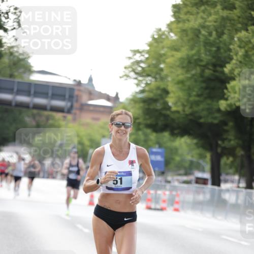 29.06.2025 - hella hamburg halbmarathon Jannik Wohlers http://msf.ph/oto/8159527 29.06.2025 09:39:15 Lombardsbrücke 51, 6699, 11342, 13016, 14932, 15166, 16548, 18848, 19108 meine-sportfotos.de