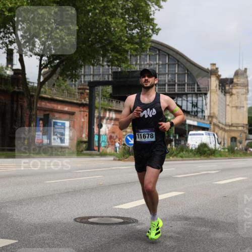29.06.2025 - hella hamburg halbmarathon Yannick Fuchs http://msf.ph/oto/8159528 29.06.2025 10:19:48 20KM 1241, 2892, 5612, 7142, 7855, 11678, 13872, 14506, 16361, 17752, 18695, 18740 meine-sportfotos.de