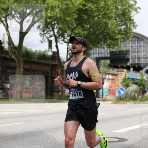 29.06.2025 - hella hamburg halbmarathon Yannick Fuchs http://msf.ph/oto/8159531 29.06.2025 10:19:48 20KM 1241, 2892, 5612, 7142, 7855, 11678, 13872, 14506, 16361, 17752, 18695, 18740 meine-sportfotos.de