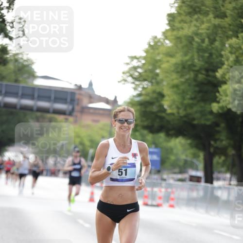 29.06.2025 - hella hamburg halbmarathon Jannik Wohlers http://msf.ph/oto/8159532 29.06.2025 09:39:15 Lombardsbrücke 51, 6699, 11342, 13016, 14932, 15166, 16548, 18848, 19108 meine-sportfotos.de