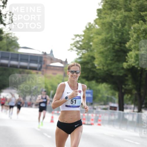 29.06.2025 - hella hamburg halbmarathon Jannik Wohlers http://msf.ph/oto/8159542 29.06.2025 09:39:15 Lombardsbrücke 51, 6699, 11342, 13016, 14932, 15166, 16548, 18848, 19108 meine-sportfotos.de