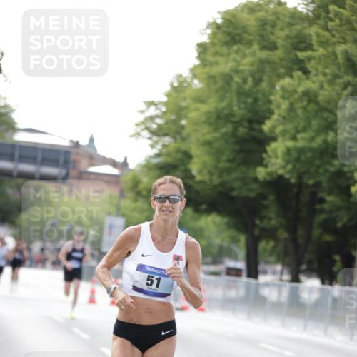 29.06.2025 - hella hamburg halbmarathon Jannik Wohlers http://msf.ph/oto/8159571 29.06.2025 09:39:15 Lombardsbrücke 51, 6699, 11342, 13016, 14932, 15166, 16548, 18848, 19108 meine-sportfotos.de