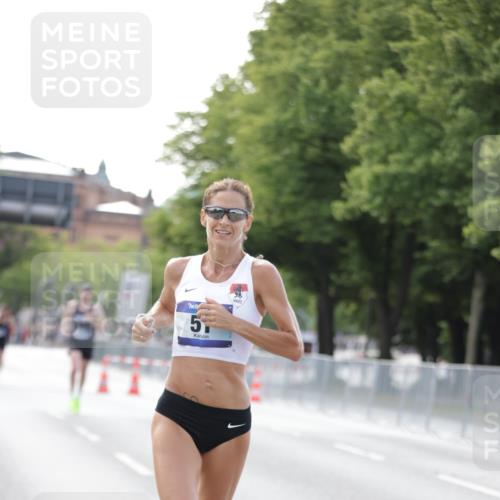 29.06.2025 - hella hamburg halbmarathon Jannik Wohlers http://msf.ph/oto/8159592 29.06.2025 09:39:15 Lombardsbrücke 51, 6699, 11342, 13016, 14932, 15166, 16548, 18848, 19108 meine-sportfotos.de