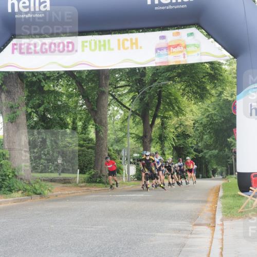 29.06.2025 - hella hamburg halbmarathon KatJ http://msf.ph/oto/8159595 29.06.2025 09:07:42 Zwischen KM18-KM19  meine-sportfotos.de