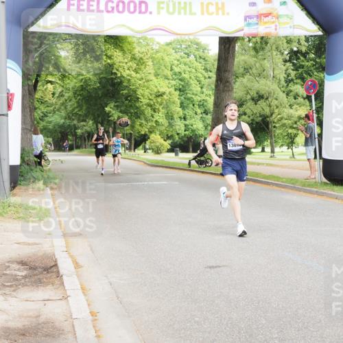 29.06.2025 - hella hamburg halbmarathon MichiJ http://msf.ph/oto/8159615 29.06.2025 10:10:07 Zwischen KM18-KM19  meine-sportfotos.de