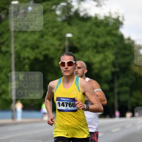 29.06.2025 - hella hamburg halbmarathon Dr. Thomas Lammeyer http://msf.ph/oto/8159618 29.06.2025 09:43:59 Kennedybrücke  meine-sportfotos.de