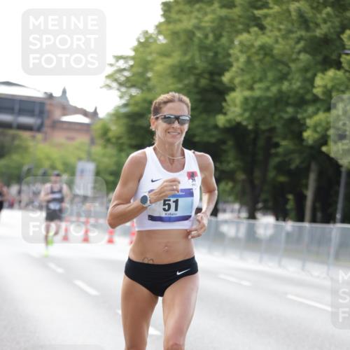 29.06.2025 - hella hamburg halbmarathon Jannik Wohlers http://msf.ph/oto/8159621 29.06.2025 09:39:15 Lombardsbrücke 51, 6699, 11342, 13016, 14932, 15166, 16548, 18848, 19108 meine-sportfotos.de