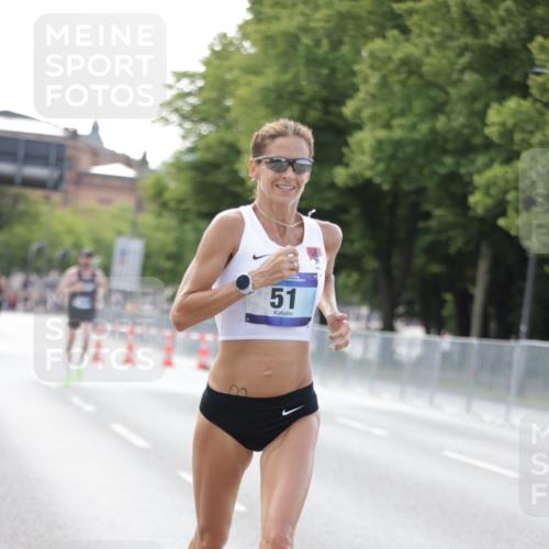 29.06.2025 - hella hamburg halbmarathon Jannik Wohlers http://msf.ph/oto/8159627 29.06.2025 09:39:15 Lombardsbrücke 51, 6699, 11342, 13016, 14932, 15166, 16548, 18848, 19108 meine-sportfotos.de