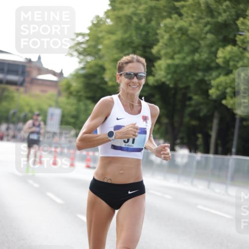 29.06.2025 - hella hamburg halbmarathon Jannik Wohlers http://msf.ph/oto/8159633 29.06.2025 09:39:15 Lombardsbrücke 51, 6699, 11342, 13016, 14932, 15166, 16548, 18848, 19108 meine-sportfotos.de