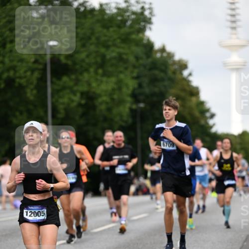 29.06.2025 - hella hamburg halbmarathon Dr. Thomas Lammeyer http://msf.ph/oto/8159637 29.06.2025 10:08:31 Kennedybrücke 1032, 1161, 1367, 1377, 1674, 2011, 3413, 3488, 4488, 4904, 5354, 5363, 5365, 5976, 6706, 6709, 10213, 10756, 10962 meine-sportfotos.de