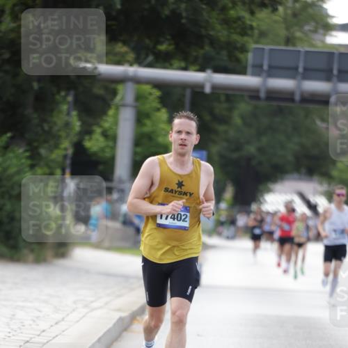 29.06.2025 - hella hamburg halbmarathon Jannik Wohlers http://msf.ph/oto/8159640 29.06.2025 09:39:18 Lombardsbrücke 51, 6699, 11342, 11678, 13016, 14932, 15166, 16548, 17402, 18848, 19108 meine-sportfotos.de