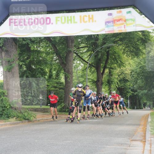 29.06.2025 - hella hamburg halbmarathon KatJ http://msf.ph/oto/8159645 29.06.2025 09:07:43 Zwischen KM18-KM19  meine-sportfotos.de