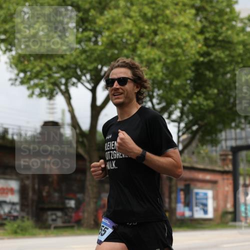 29.06.2025 - hella hamburg halbmarathon Yannick Fuchs http://msf.ph/oto/8159647 29.06.2025 10:19:52 20KM 1241, 2892, 5612, 7142, 7855, 11678, 13872, 14506, 16361, 17752, 18695, 18740 meine-sportfotos.de