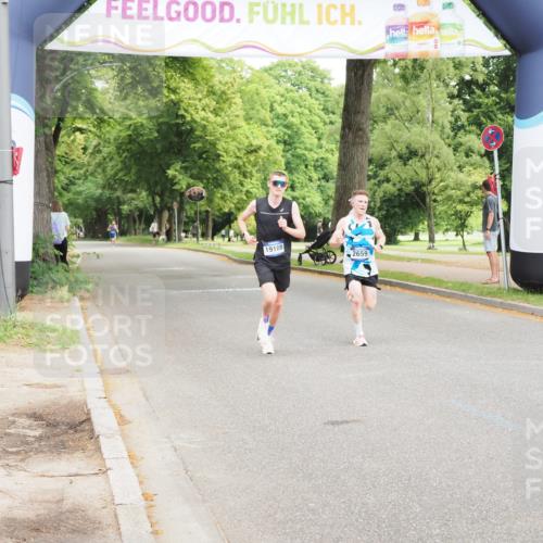 29.06.2025 - hella hamburg halbmarathon MichiJ http://msf.ph/oto/8159701 29.06.2025 10:10:11 Zwischen KM18-KM19  meine-sportfotos.de