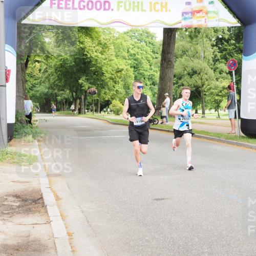 29.06.2025 - hella hamburg halbmarathon MichiJ http://msf.ph/oto/8159718 29.06.2025 10:10:11 Zwischen KM18-KM19  meine-sportfotos.de