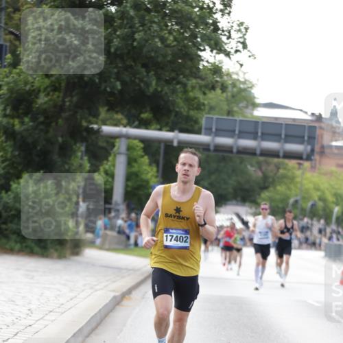 29.06.2025 - hella hamburg halbmarathon Jannik Wohlers http://msf.ph/oto/8159724 29.06.2025 09:39:19 Lombardsbrücke 51, 6699, 11342, 11678, 14932, 15166, 17402, 18848, 19108 meine-sportfotos.de