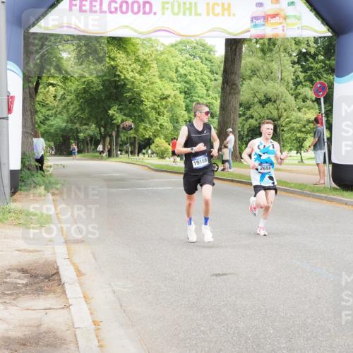 29.06.2025 - hella hamburg halbmarathon MichiJ http://msf.ph/oto/8159728 29.06.2025 10:10:11 Zwischen KM18-KM19  meine-sportfotos.de