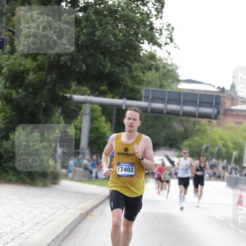 29.06.2025 - hella hamburg halbmarathon Jannik Wohlers http://msf.ph/oto/8159731 29.06.2025 09:39:19 Lombardsbrücke 51, 6699, 11342, 11678, 14932, 15166, 17402, 18848, 19108 meine-sportfotos.de