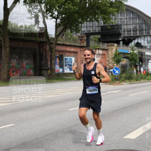 29.06.2025 - hella hamburg halbmarathon Yannick Fuchs http://msf.ph/oto/8159741 29.06.2025 10:20:00 20KM 1241, 2892, 5612, 7142, 13872, 14506, 16361, 17752, 18695, 18740 meine-sportfotos.de