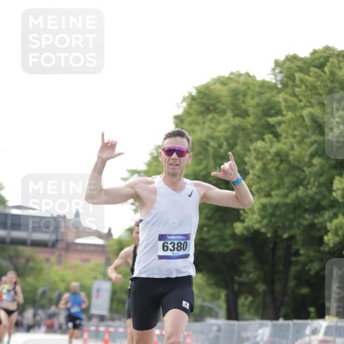 29.06.2025 - hella hamburg halbmarathon Jannik Wohlers http://msf.ph/oto/8159864 29.06.2025 09:39:26 Lombardsbrücke 51, 6380, 11342, 11678, 14933, 17402, 19108 meine-sportfotos.de