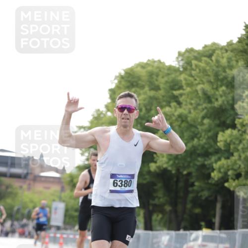 29.06.2025 - hella hamburg halbmarathon Jannik Wohlers http://msf.ph/oto/8159891 29.06.2025 09:39:26 Lombardsbrücke 51, 6380, 11342, 11678, 14933, 17402, 19108 meine-sportfotos.de