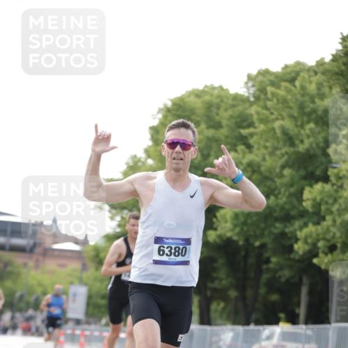 29.06.2025 - hella hamburg halbmarathon Jannik Wohlers http://msf.ph/oto/8159895 29.06.2025 09:39:26 Lombardsbrücke 51, 6380, 11342, 11678, 14933, 17402, 19108 meine-sportfotos.de