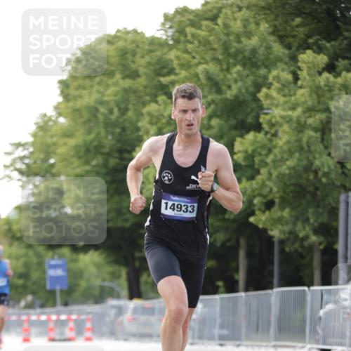 29.06.2025 - hella hamburg halbmarathon Jannik Wohlers http://msf.ph/oto/8159906 29.06.2025 09:39:28 Lombardsbrücke 51, 53, 6380, 11342, 11678, 14933, 17402, 19108 meine-sportfotos.de