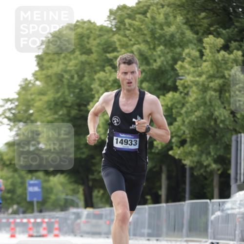 29.06.2025 - hella hamburg halbmarathon Jannik Wohlers http://msf.ph/oto/8159917 29.06.2025 09:39:28 Lombardsbrücke 51, 53, 6380, 11342, 11678, 14933, 17402, 19108 meine-sportfotos.de