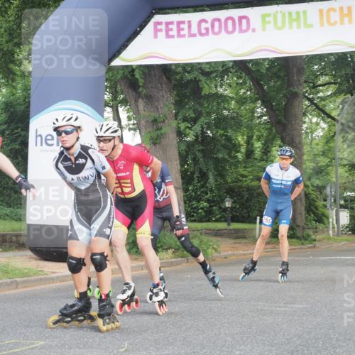 29.06.2025 - hella hamburg halbmarathon KatJ http://msf.ph/oto/8159934 29.06.2025 09:07:46 Zwischen KM18-KM19  meine-sportfotos.de