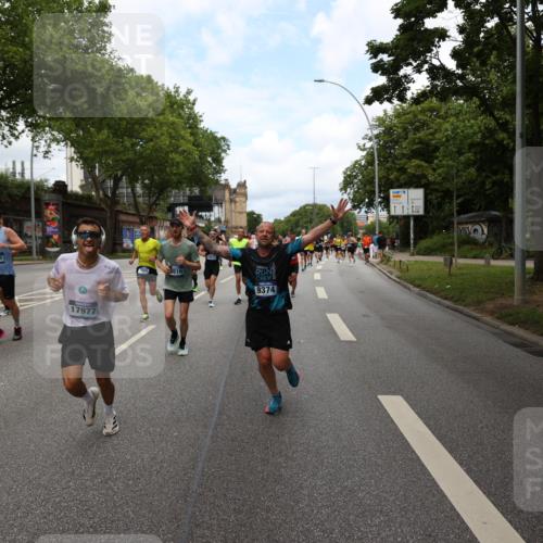 29.06.2025 - hella hamburg halbmarathon Yannick Fuchs http://msf.ph/oto/8160021 29.06.2025 10:38:45 20KM 1057, 1220, 1391, 1415, 1468, 1782, 1902, 1941, 2365, 2402, 2415, 2816, 3004, 3021, 3305, 3907, 4310, 4691, 4991, 4999, 5231, 5275, 5476, 5624, 5884, 6490, 6903, 7005, 7191, 7322, 8722, 9159, 9374, 9444, 9633, 10193, 10596, 11469, 12159, 12554, 12711, 12966, 13123, 14351, 14667, 14798, 14816, 15185, 15225, 15233, 15280, 15862, 16316, 16506, 16893, 17097, 17251, 17729, 17748, 18560, 18806, 19207 meine-sportfotos.de