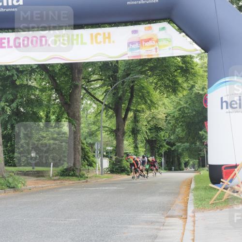 29.06.2025 - hella hamburg halbmarathon KatJ http://msf.ph/oto/8160072 29.06.2025 09:08:40 Zwischen KM18-KM19  meine-sportfotos.de