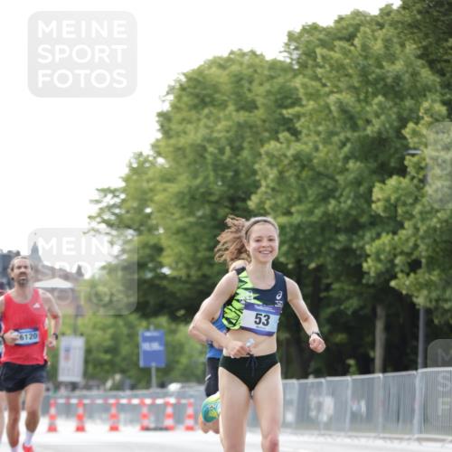 29.06.2025 - hella hamburg halbmarathon Jannik Wohlers http://msf.ph/oto/8160088 29.06.2025 09:39:31 Lombardsbrücke 51, 53, 2144, 3720, 6380, 11678, 14933, 16120, 17402 meine-sportfotos.de