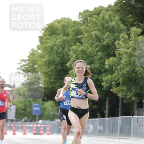 29.06.2025 - hella hamburg halbmarathon Jannik Wohlers http://msf.ph/oto/8160110 29.06.2025 09:39:31 Lombardsbrücke 51, 53, 2144, 3720, 6380, 11678, 14933, 16120, 17402 meine-sportfotos.de