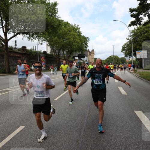 29.06.2025 - hella hamburg halbmarathon Yannick Fuchs http://msf.ph/oto/8160118 29.06.2025 10:38:45 20KM 1057, 1220, 1391, 1415, 1468, 1782, 1902, 1941, 2365, 2402, 2415, 2816, 3004, 3021, 3305, 3907, 4310, 4691, 4991, 4999, 5231, 5275, 5476, 5624, 5884, 6490, 6903, 7005, 7191, 7322, 8722, 9159, 9374, 9444, 9633, 10193, 10596, 11469, 12159, 12554, 12711, 12966, 13123, 14351, 14667, 14798, 14816, 15185, 15225, 15233, 15280, 15862, 16316, 16506, 16893, 17097, 17251, 17729, 17748, 18560, 18806, 19207 meine-sportfotos.de