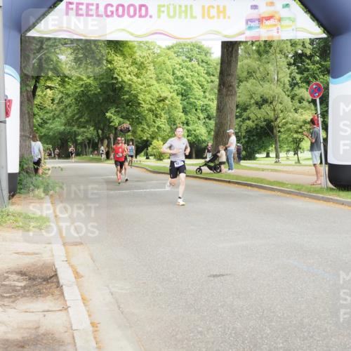 29.06.2025 - hella hamburg halbmarathon MichiJ http://msf.ph/oto/8160132 29.06.2025 10:10:49 Zwischen KM18-KM19 9255, 18848 meine-sportfotos.de