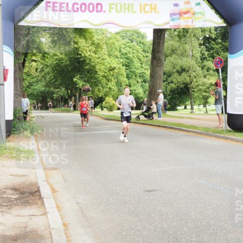 29.06.2025 - hella hamburg halbmarathon MichiJ http://msf.ph/oto/8160136 29.06.2025 10:10:49 Zwischen KM18-KM19 9255, 18848 meine-sportfotos.de