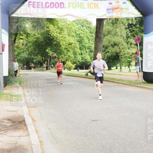 29.06.2025 - hella hamburg halbmarathon MichiJ http://msf.ph/oto/8160211 29.06.2025 10:10:50 Zwischen KM18-KM19 9255, 18848 meine-sportfotos.de