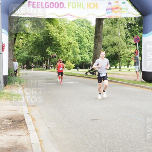 29.06.2025 - hella hamburg halbmarathon MichiJ http://msf.ph/oto/8160222 29.06.2025 10:10:50 Zwischen KM18-KM19 9255, 18848 meine-sportfotos.de