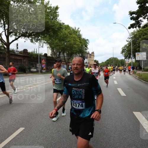 29.06.2025 - hella hamburg halbmarathon Yannick Fuchs http://msf.ph/oto/8160255 29.06.2025 10:38:46 20KM 1057, 1220, 1391, 1415, 1468, 1782, 1902, 1941, 2365, 2402, 2415, 2816, 3004, 3021, 3098, 3305, 3907, 4310, 4691, 4991, 4999, 5231, 5275, 5476, 5624, 5884, 6490, 6903, 7005, 7191, 7322, 7710, 8722, 9159, 9374, 9444, 9633, 10193, 10596, 11469, 12159, 12554, 12711, 13123, 14351, 14667, 14798, 14816, 15185, 15225, 15233, 15280, 15862, 16316, 16506, 16893, 17097, 17251, 17729, 17748, 18560, 18806, 19207 meine-sportfotos.de
