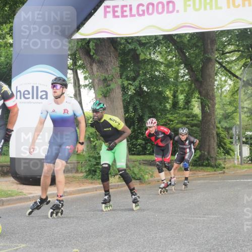 29.06.2025 - hella hamburg halbmarathon KatJ http://msf.ph/oto/8160336 29.06.2025 09:08:44 Zwischen KM18-KM19  meine-sportfotos.de