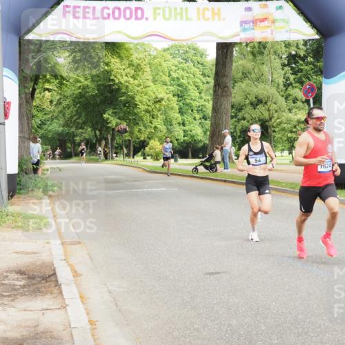 29.06.2025 - hella hamburg halbmarathon MichiJ http://msf.ph/oto/8160349 29.06.2025 10:10:53 Zwischen KM18-KM19 54, 9255 meine-sportfotos.de