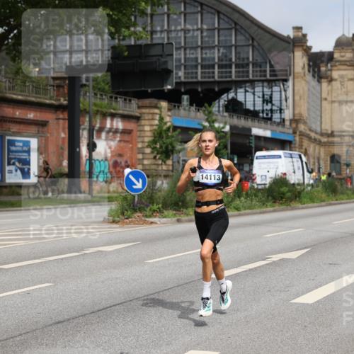29.06.2025 - hella hamburg halbmarathon Yannick Fuchs http://msf.ph/oto/8160351 29.06.2025 10:20:24 20KM 1271, 2483, 8376, 10867, 11078, 11994, 13913, 14113, 14836, 15483, 16484 meine-sportfotos.de